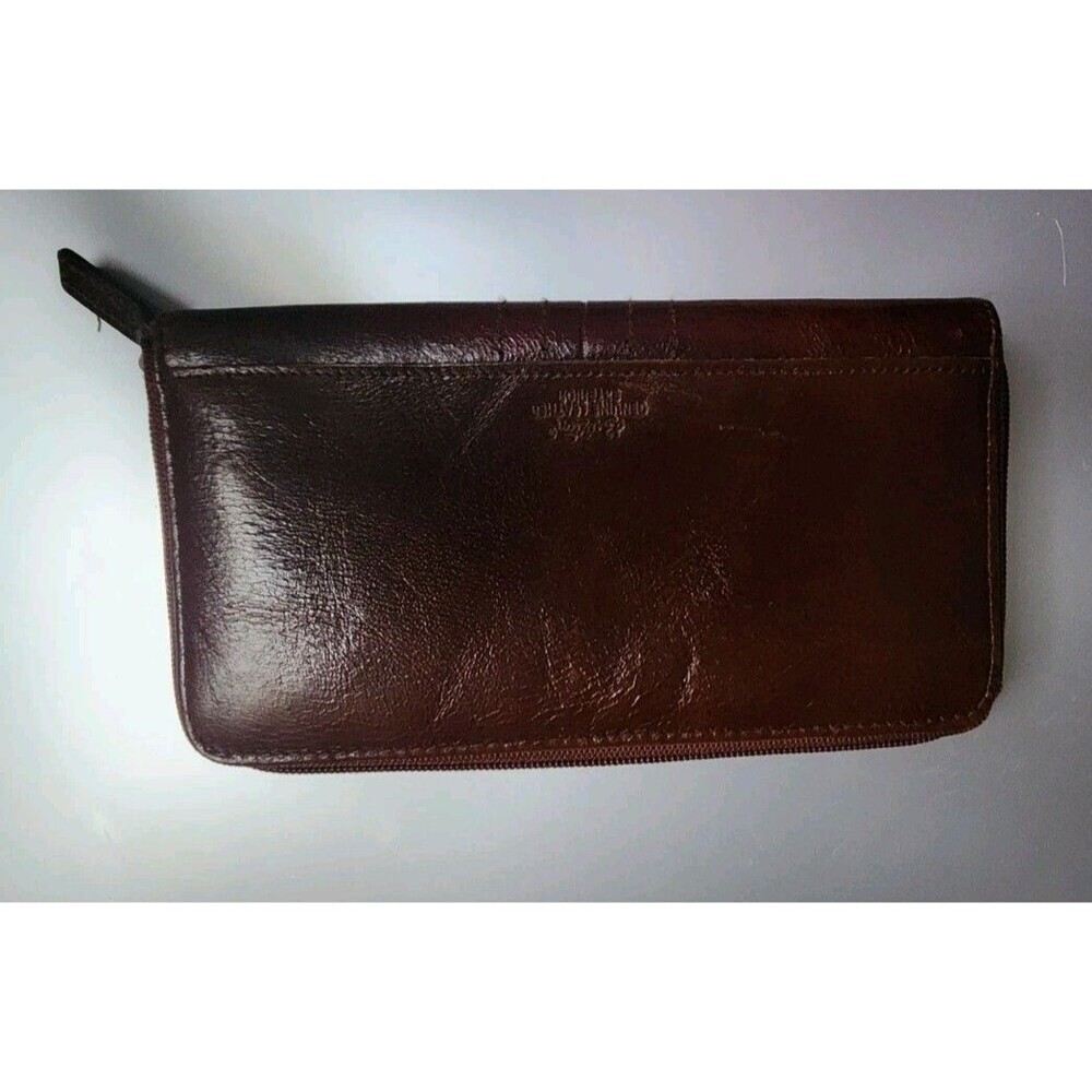 Buxton Genuine  Leather Maroon Zip Around Wallet W/Credit Card Inserts